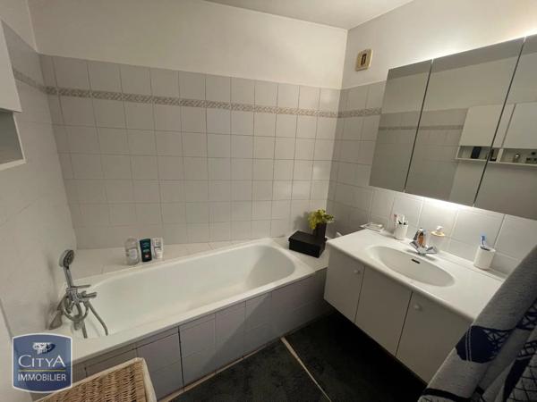 Appartement à louer 3 pièces 66.02m² Nogent-sur-Marne (94130)