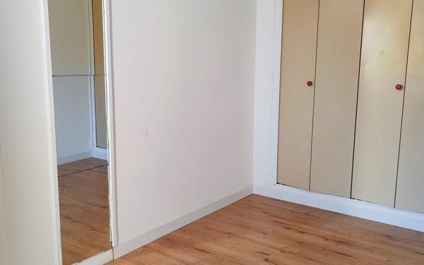 Appartement à vendre    2 pièces •  Nîmes