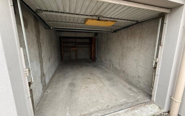 Stationnement à louer    17,74 m2 Limoges