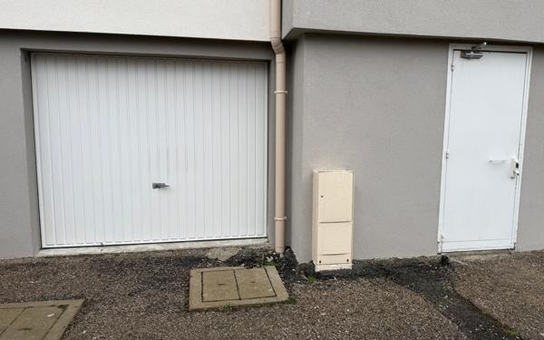 Stationnement à louer    17,74 m2 Limoges