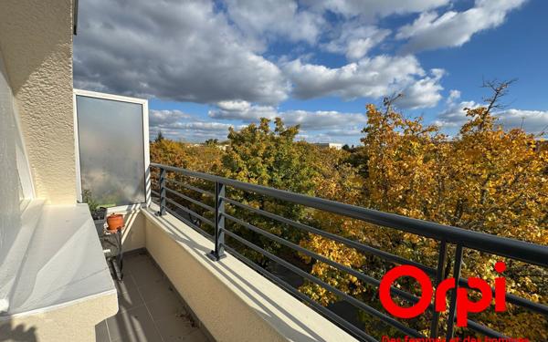 Appartement à vendre    1 pièce • 31,15 m2 Montigny-le-Bretonneux