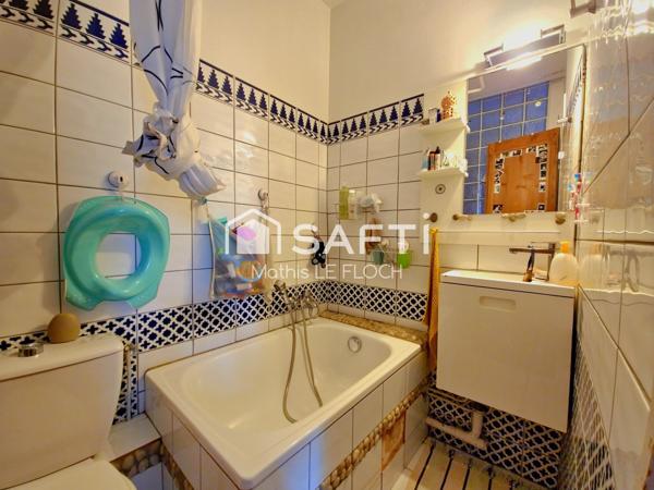 Maison de village de 127 m² à vendre dans le vieux centre d'Aubagne.