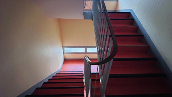 Département du Finistère (29), à vendre à QUIMPER, studio de 27,29 m² habitables - Balcon - Cave.