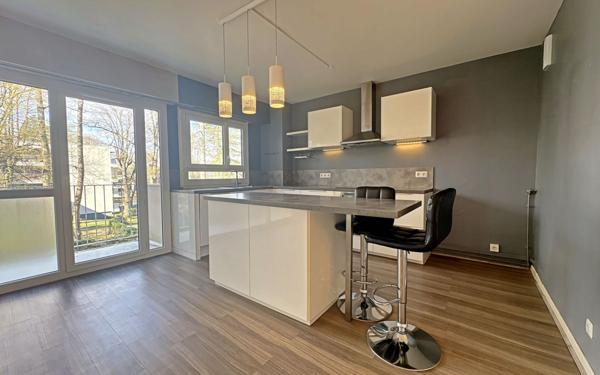 Appartement à louer    3 pièces • 75,72 m2 Orsay