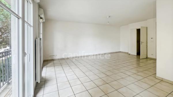 Dpt Gironde (33), à vendre LE HAILLAN (33), appartement T3 de 67m², Cellier et Parking