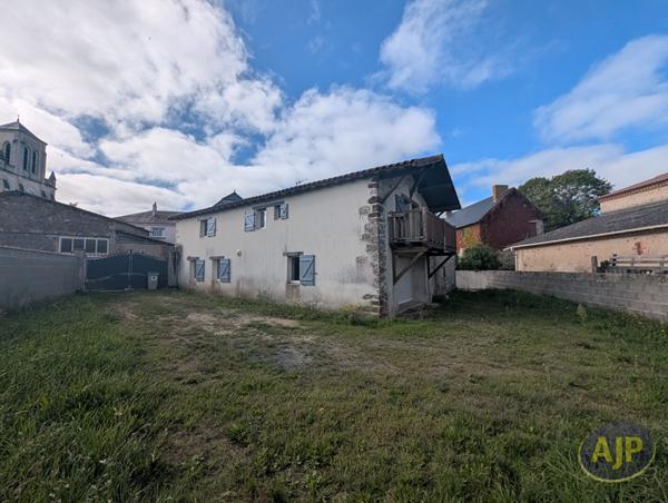 Vente maison Montreverd : 199 990 € - AJP Immobilier Vieillevigne