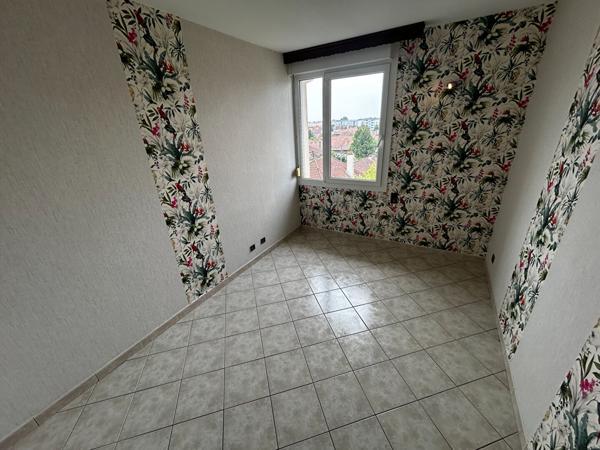 Appartement 4 pièces 78.16 m2