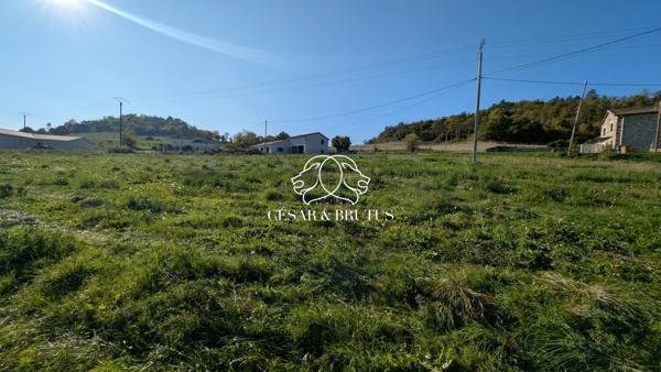 TERRAIN CONSTRUCTIBLE à Viabiliser