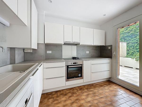 Grand Appartement  T2 avec terrasse a vendre montauban 82 saint michel