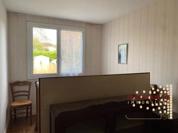 Maison sur sous sol semi enterré