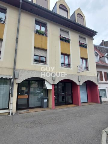 Local professionnel, 3 pièces de 110,74 m² à THANN