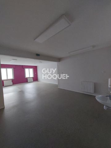 Local professionnel, 3 pièces de 110,74 m² à THANN