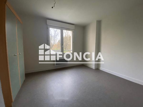 Location Studio 20.08 m² - 76 -78 RUE DE BIGNOUX Poitiers 86000