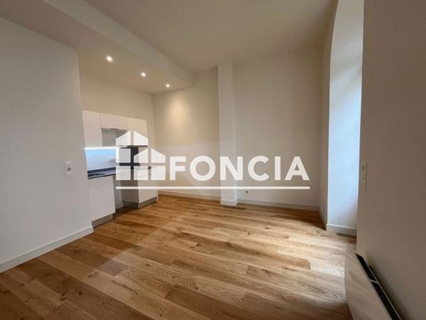 Location Appartement 2 pièces 45.3 m² - 12 RUE DE LA PAILLE Le Mans 72000