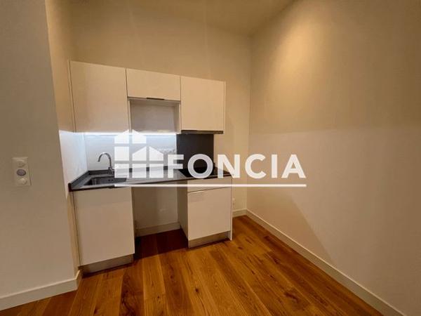 Location Appartement 2 pièces 45.3 m² - 12 RUE DE LA PAILLE Le Mans 72000