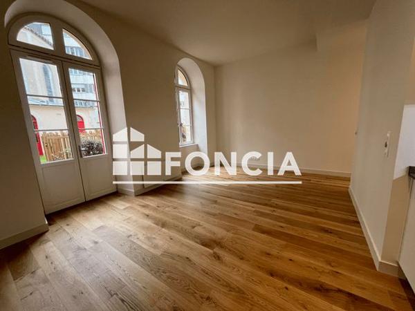 Location Appartement 2 pièces 45.3 m² - 12 RUE DE LA PAILLE Le Mans 72000