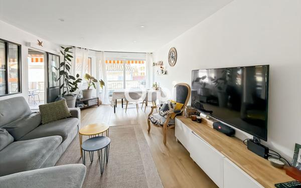 Appartement à vendre    4 pièces • 71,69 m2 Marseille 8