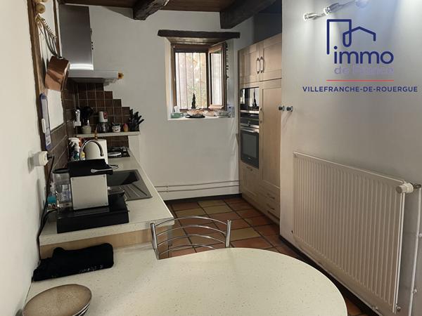 Maison en pierre 165 m², 2/3 chambres, dépendance et garage