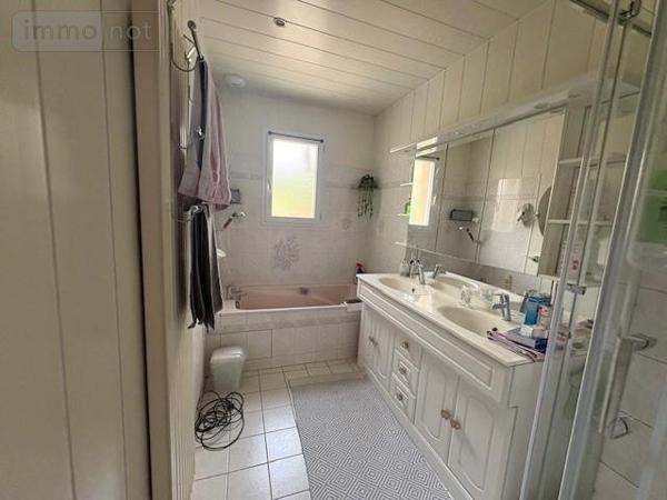 Maison à vendre à Distré dans le Maine-et-Loire (49400), ref : 49105-913