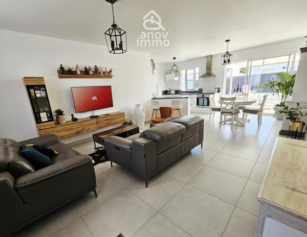 Maison
                                                                                                                                                                                                                                                                                                                        4 pièce(s)                                                                                                                                                                                                          3 chambre(s)                                                                                                                                                                                                          92.2  m²
