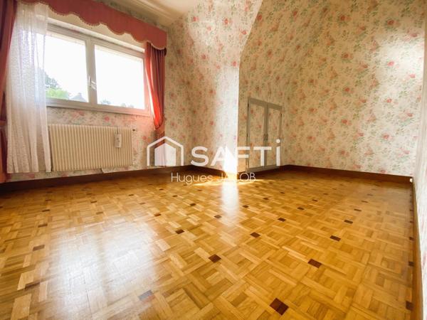 Maison individuelle avec sous complet, jardin bien exposé et 4 chambres