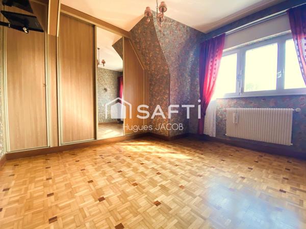 Maison individuelle avec sous complet, jardin bien exposé et 4 chambres