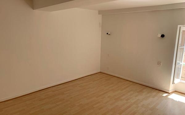 Appartement à louer    3 pièces •  Carros