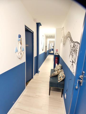 Vias-Murs commerciaux Hôtel