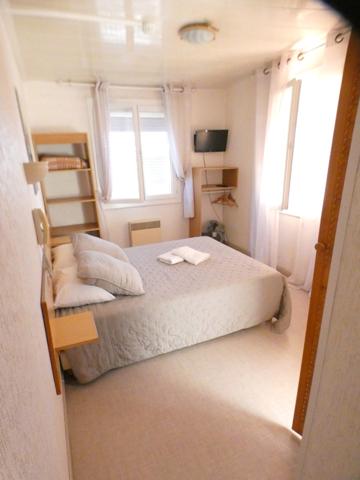 Vias-Murs commerciaux Hôtel