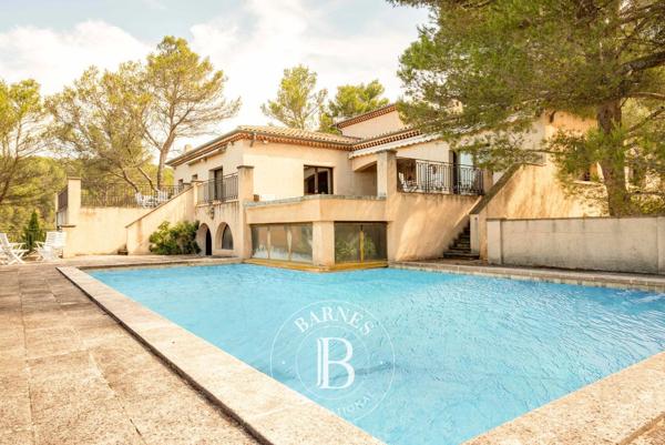 Aix-en-Provence, Maison 7 Chambres -  571 m² à vendre
