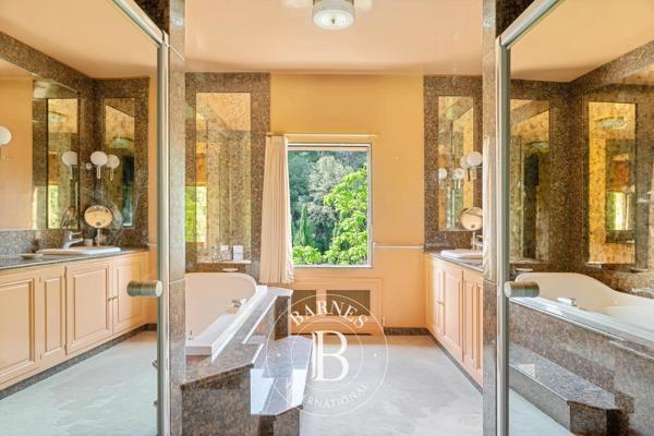 Aix-en-Provence, Maison 7 Chambres -  571 m² à vendre