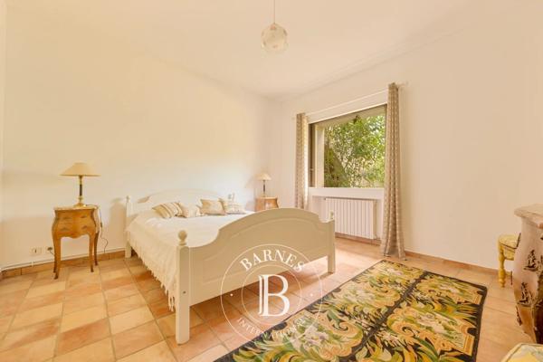 Aix-en-Provence, Maison 7 Chambres -  571 m² à vendre