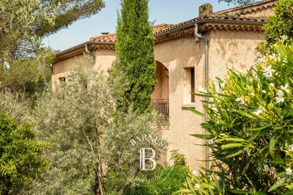 Aix-en-Provence, Maison 7 Chambres -  571 m² à vendre