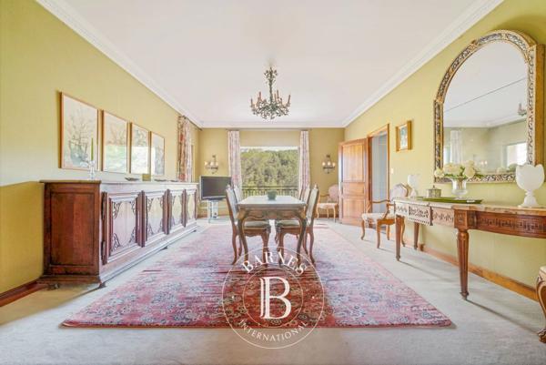 Aix-en-Provence, Maison 7 Chambres -  571 m² à vendre