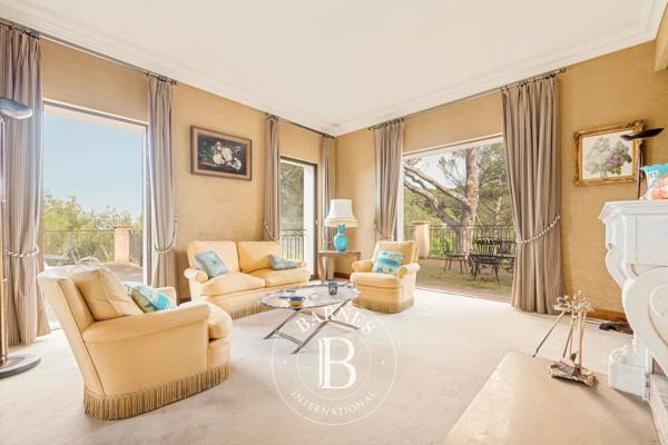 Aix-en-Provence, Maison 7 Chambres -  571 m² à vendre