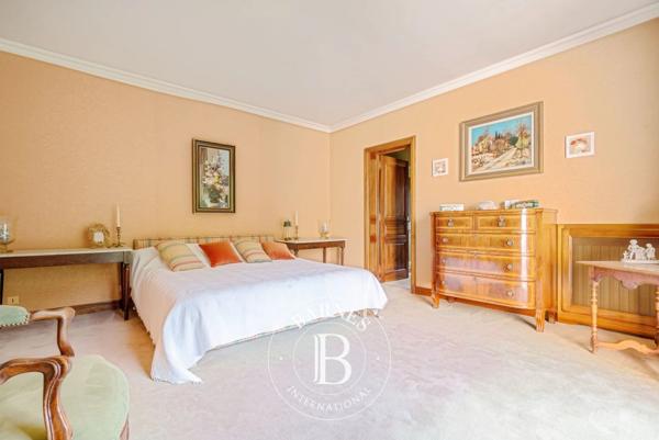 Aix-en-Provence, Maison 7 Chambres -  571 m² à vendre