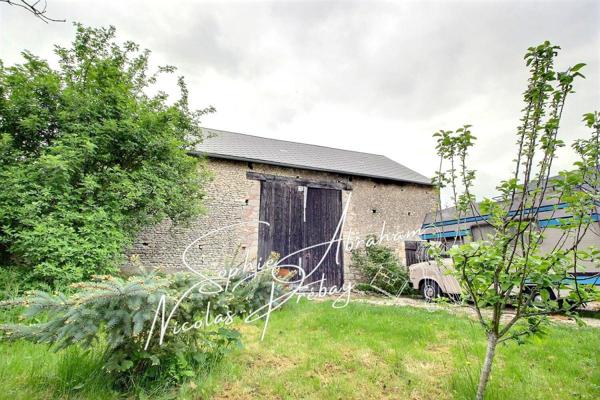 Maison avec grange et jardin