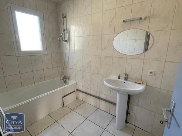 Maison à louer 5 pièces 109.44m² Idron (64320)