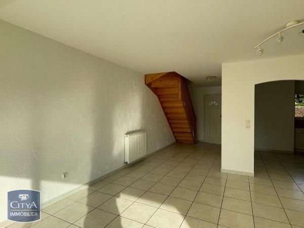 Maison à louer 5 pièces 109.44m² Idron (64320)