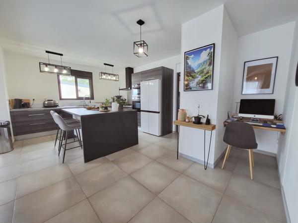 Villa familiale avec piscine et potentiel locatif – Mont Vert, Saint-Pierre