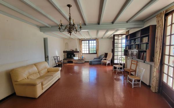 Maison à vendre    7 pièces • 154 m2 Gan