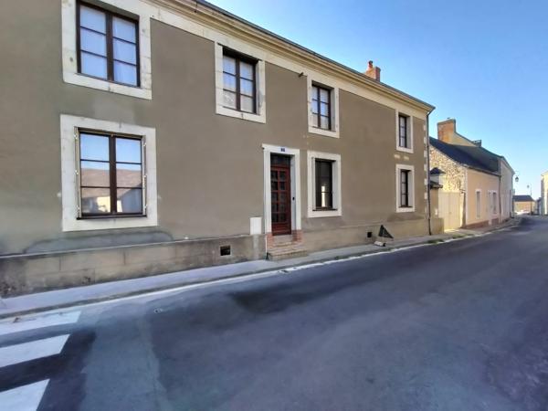 À vendre - Maison, 7 pièces située à Sarcé (72360)