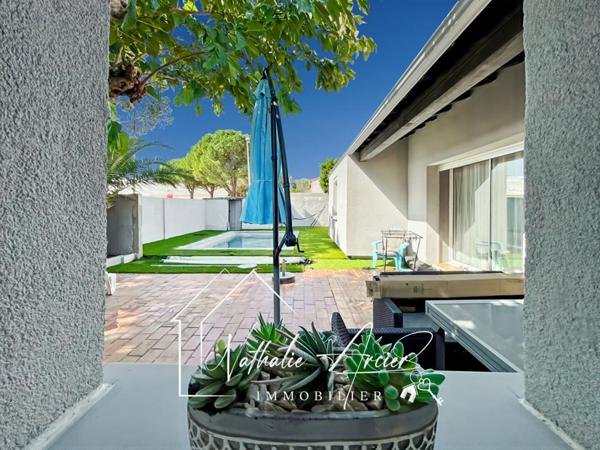 Maison plain-pied 100 m2 environ avec piscine - Coup de coeur assuré !