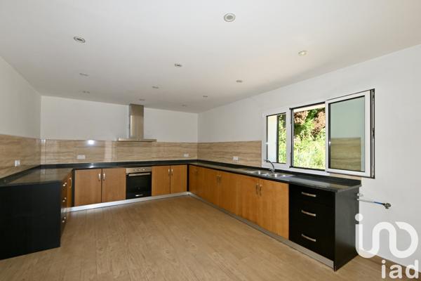 Maison à vendre 6 pièces 148 m² Les Chères