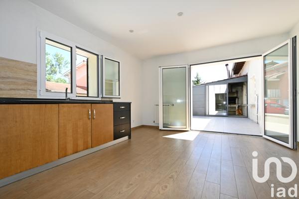 Maison à vendre 6 pièces 148 m² Les Chères