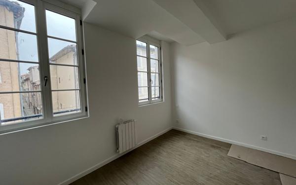 Appartement à louer    2 pièces • 56 m2 Castelnaudary