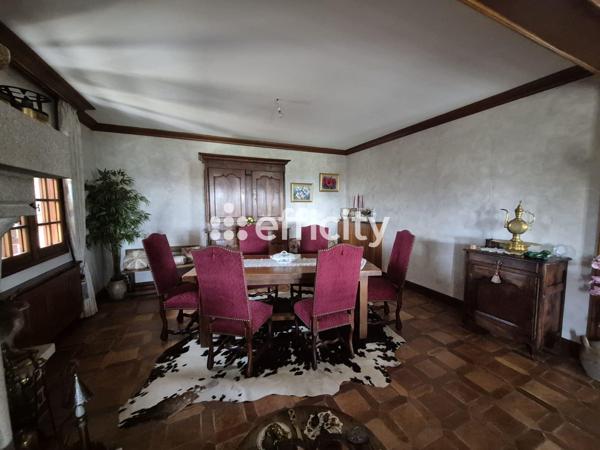 Maison 8 pièces - 207 m²