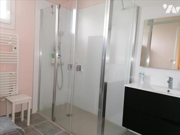 PAVILLON SUR SOUS-SOL