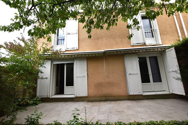 Profitez d'un cadre de vie agréable, sans vis-à-vis, Maison à vendre à Combs la Ville -