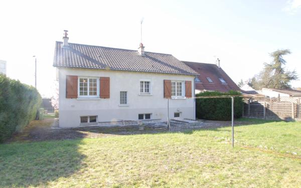 Maison à vendre    3 pièces •  Saran